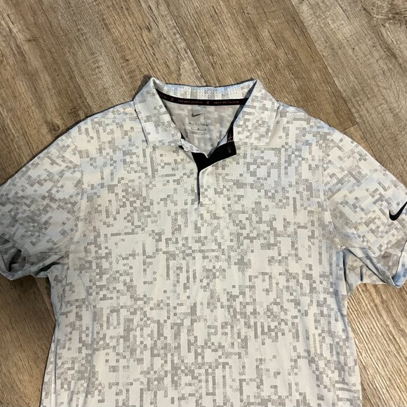 Nike Tiger Woods TW Golf Shirt Medium - Picture 3 of 5